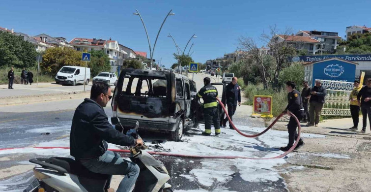 Datça'da Ticari Araç Yangını: Araç Küle Döndü