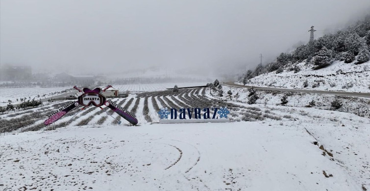 Davraz Kayak Merkezi'nde Ramazan Bayramı Yoğunluğu
