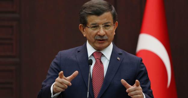 Davutoğlu Güldürdü! 'Sağcı Değilim'