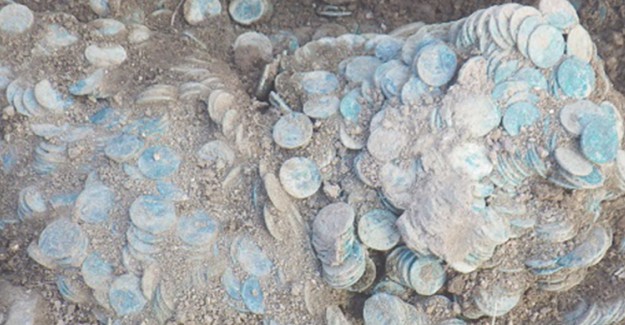 Define Avcıları Heykel Ve Parayla Yakalandı
