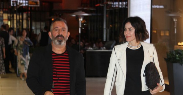 Defne Samyeli'den Aşk Pozu!