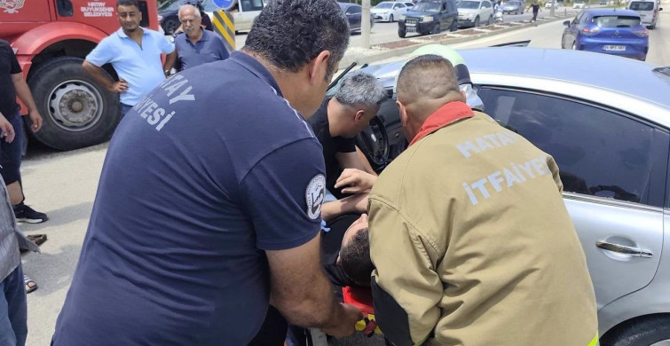 Defne'de hafriyat kamyonu ile çarpışan otomobilin sürücüsü yaralandı
