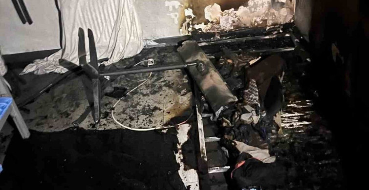 Defne'deki Ev Yangını Kullanılamaz Hale Getirdi