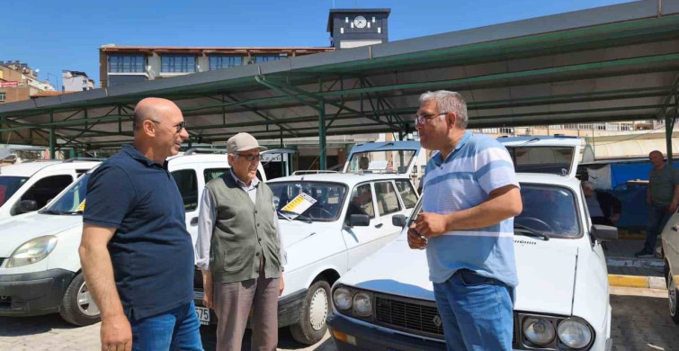 Demirci 2. El Oto Pazarı ile Ticaretin Merkezi Oldu