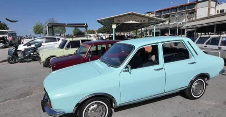 Demirci'de Nostaljik Otomobil Heyecanı