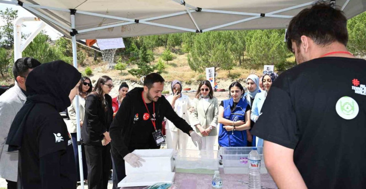 Demircili çocuklara bilim şenliği