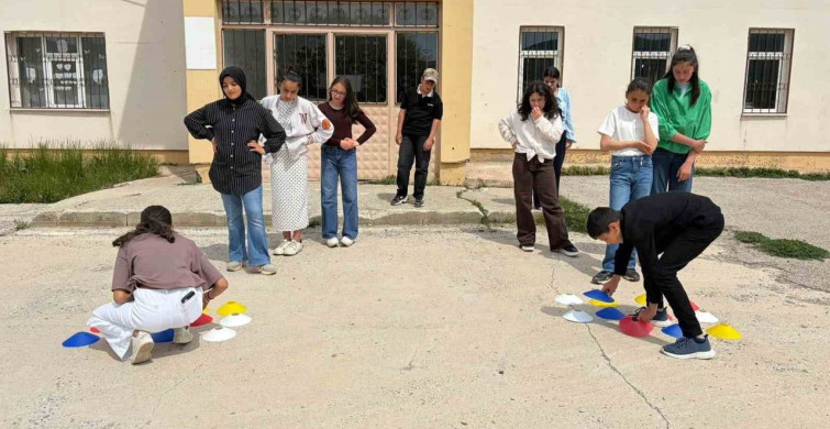 Demirözü'nde öğrencilere yönelik spor ve oyun etkinliği düzenlendi