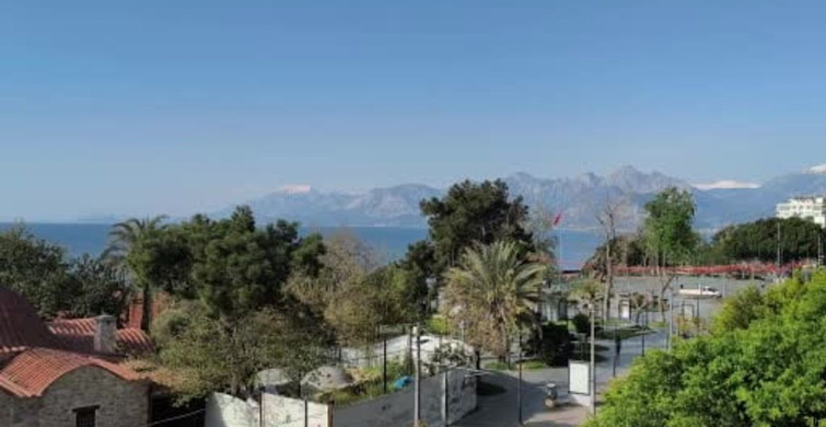 Demre'de Ardışık Depremler: 3.5 ve 4.7 Büyüklüğünde İki Sarsıntı