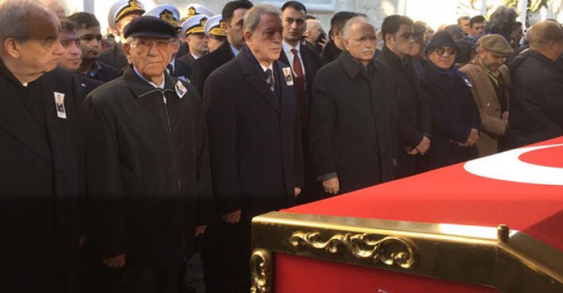 Deniz Kuvvetleri Komutanı Oramiral Vural Bayazıt Son Yolcuğuna Uğurlandı