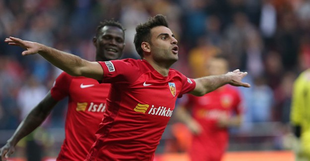 Deniz Türüç Galatasaray Formasını Giymek İçin Hazırlanıyor