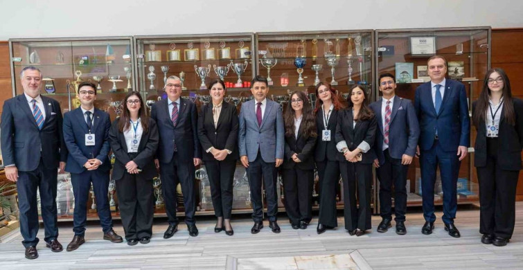 Denizler ve Koridorlar Üzerine Önemli Panel: Küresel Rekabet