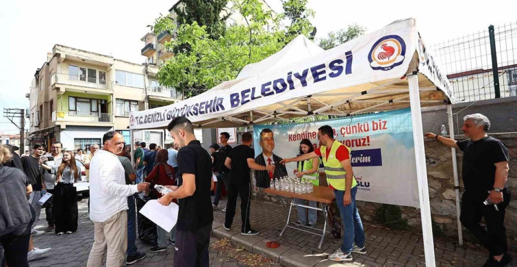 Denizli Büyükşehir, sınavdaki gençleri ve babaları unutmadı