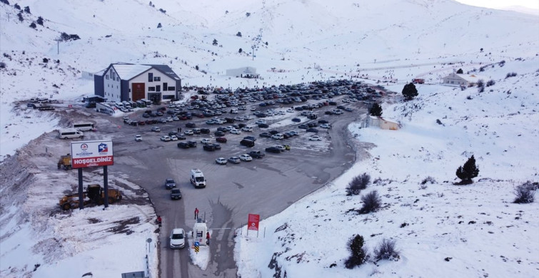Denizli Kayak Merkezi Sezonunu Açtı