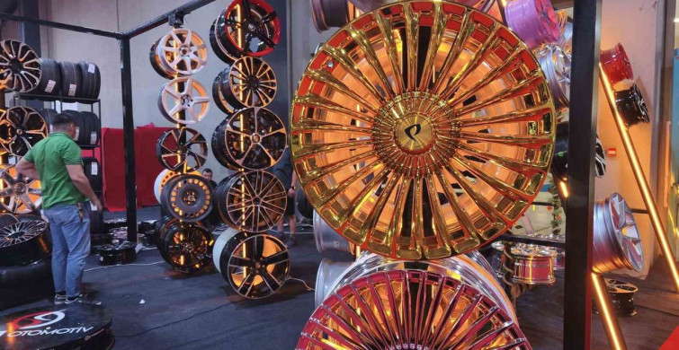 Denizli Motorlu Taşıtlar Fuarı 2023'te Ziyaretçilerini Ağırlıyor
