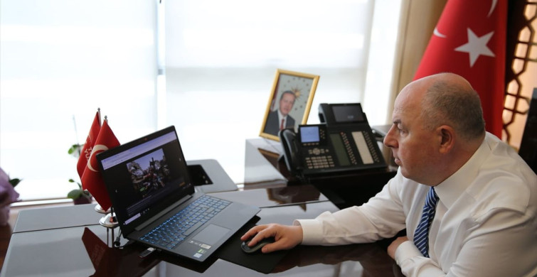 Denizli Valisi Ömer Faruk Coşkun, AA'nın Yılın Kareleri Oylamasına Katıldı