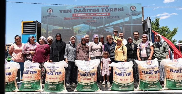 Denizli’de 19 ilçede 32 bin çuval yem dağıtımı yapıldı