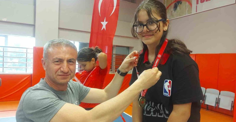 Denizli'de 19 Mayıs Hemsball Turnuvası Heyecanı