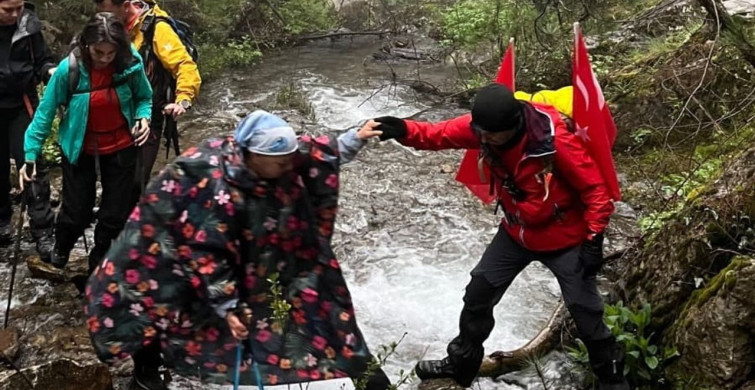 Denizli'de Doğaseverler 8. Karababa Zirve Şenliği'nde Buluştu