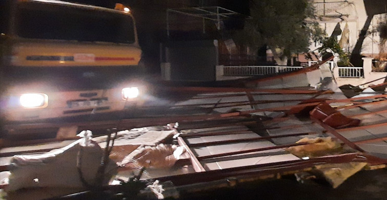 Denizli'de Fırtına Büyük Hasar Bıraktı