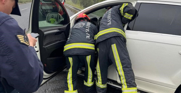 Denizli'de Kazada Lüks Araç Sürücüsü Hayatını Kaybetti