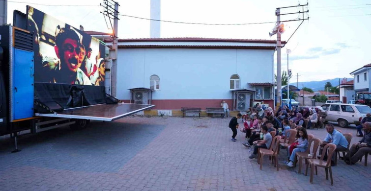 Denizli'de Köylerde Sinema Neşesi