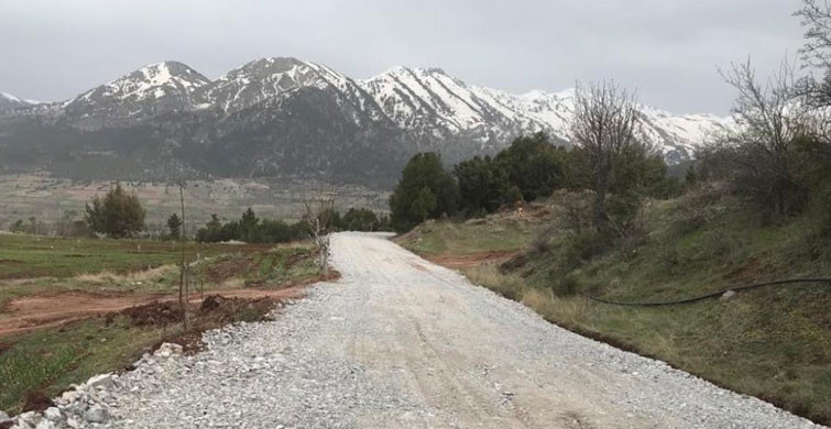 Denizli’de Mahallelerde Üst Yapı Çalışmaları Sürüyor