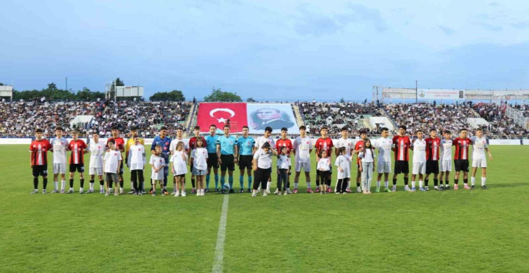 Denizli'de 'Mahallemde Maç Var' Futbol Turnuvası Coşkuyla Tamamlandı
