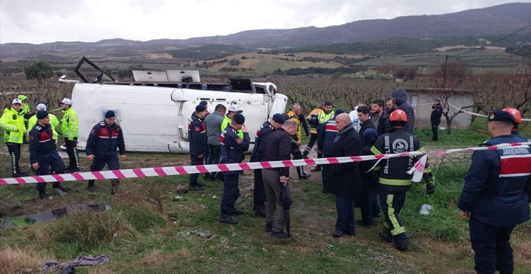 Denizli'de Midibüs Devrildi: 25 Yaralı
