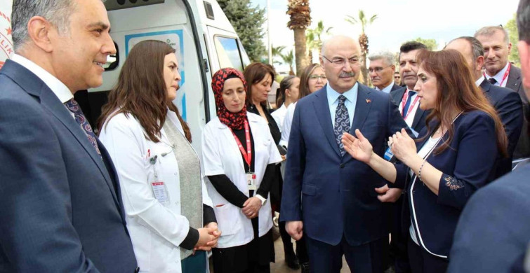 Denizli'de Mobil Sigara Bırakma Aracı Hizmete Girdi