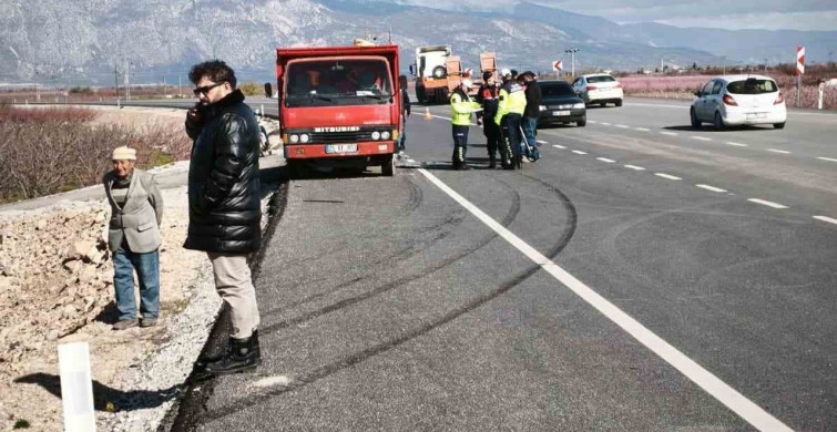 Denizli'de Trafik Kazası: 4 Yaralı