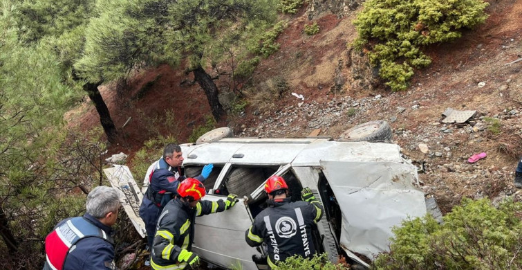 Denizli'de Uçuruma Devrilen Araçta 1 Ölü, 1 Yaralı