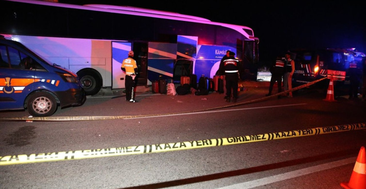 Denizli'de Yolcu Otobüsü ile Minibüs Çarpıştı