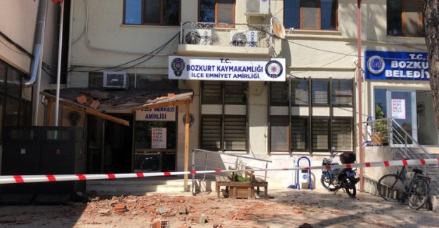 Denizli'deki Depremden Sonra AFAD'dan Açıklama Geldi