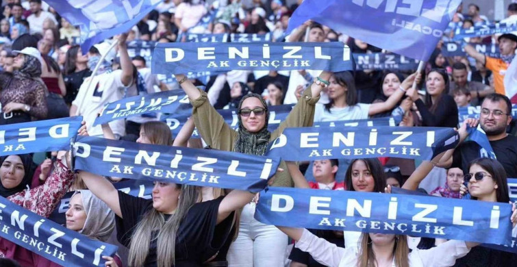 Denizlili Gençler Kocaeli’deki Şölende Büyüledi