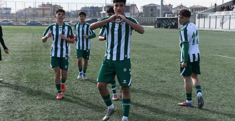Denizlili Hüseyin Emir Omaş, Konya'da Gol Kralı Oldu