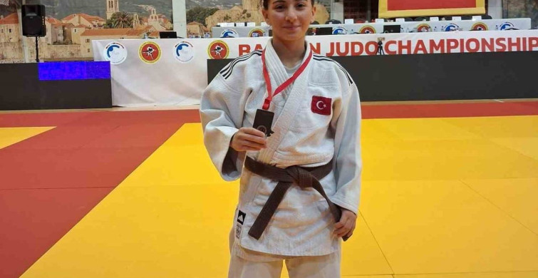 Denizli’nin Gururu Şirin Yolcu, Judo Balkan Şampiyonası’nda Bronz Madalya Kazandı