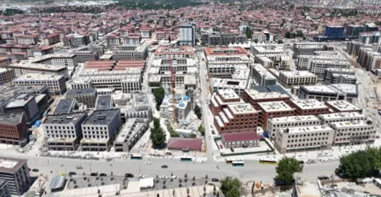 Depremde hasar gören 150 yıllık tarihi hamam yeniden restore ediliyor