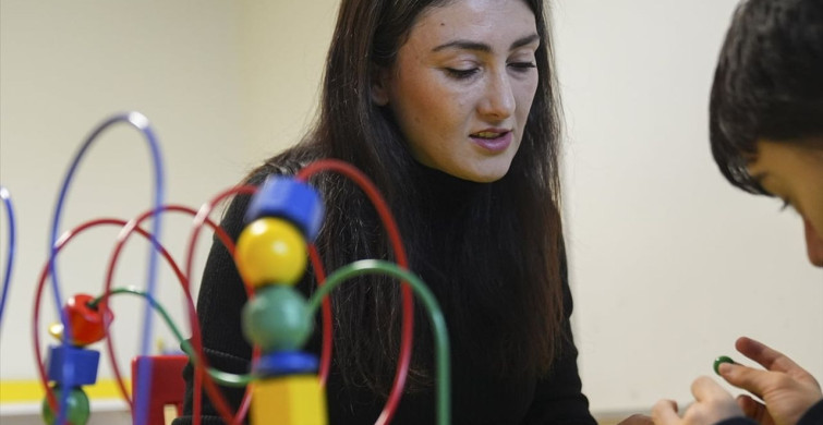 Depremin Gölgesinde Umut: Ayşe Eyerci'nin Öğrencileriyle İyileşme Serüveni