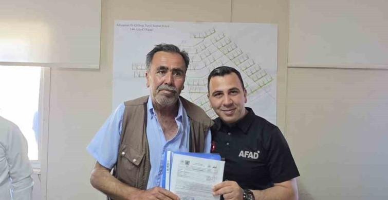 Depremzede aileler yeni konutlarına kavuştu