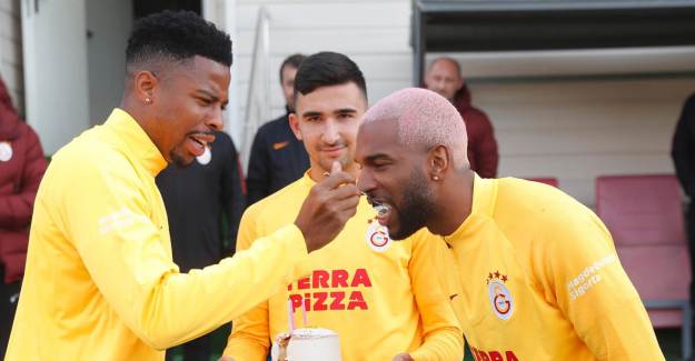 Derbide Oynarsa Sözleşmesi Uzayacak!
