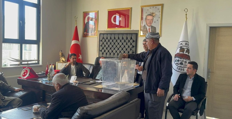 Derecik Belediyesi'nde Başkan Vekili Değişimi