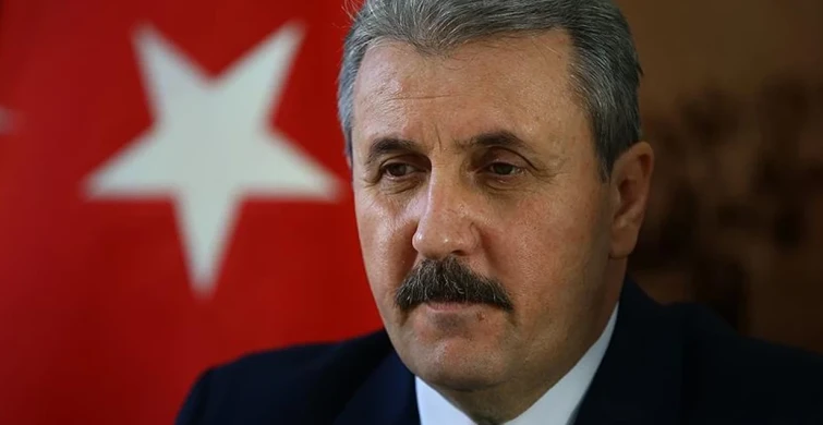 Destici'den bayrağa saldırıya tepki: Türk’e kefen biçenin ölümü korkunç olur!