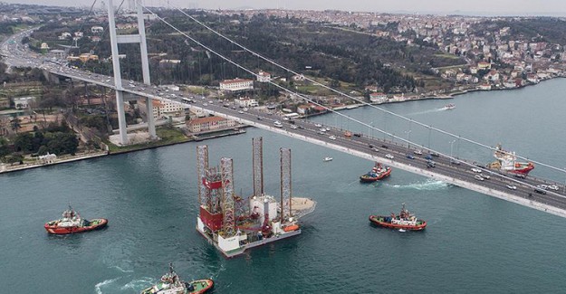 Dev Sondaj Platformu İstanbul Boğazı'ndan Geçirildi