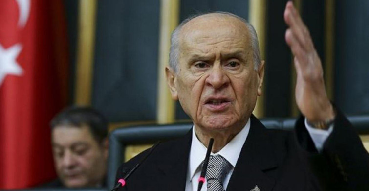 Devlet Bahçeli: Ellerine Silah Alıp Vatan Nöbetine Gitsinler de Adamlıklarını Görelim