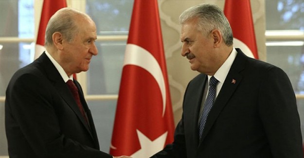 Devlet Bahçeli'den Binali Yıldırım'a Tebrik Telefonu