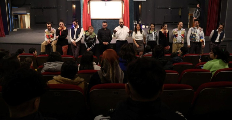 Devlet Korumasındaki Çocuklar Tiyatroyla Buluştu