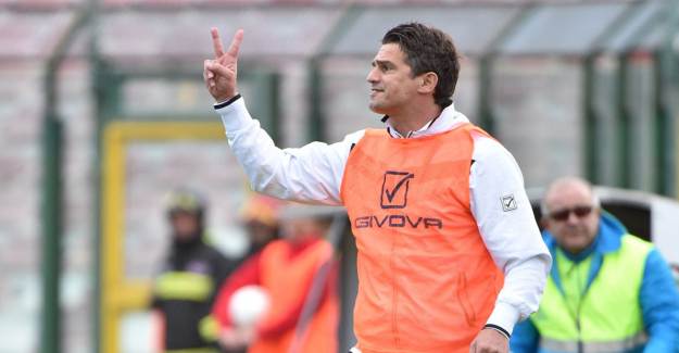 Di Napoli: '2003'te Beşiktaş'a Geliyordum'