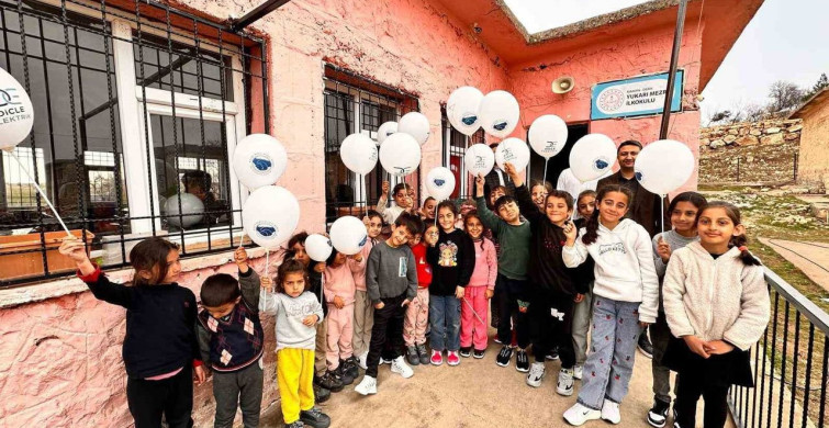 Dicle Elektrik'ten İhtiyaç Sahibi Öğrencilere Destek Projesi