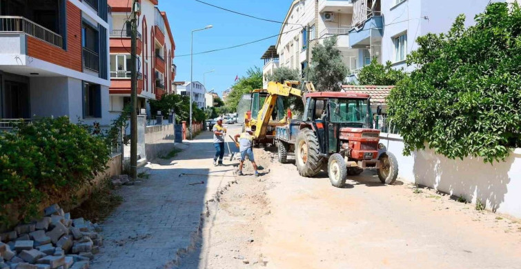 Didim Belediyesi Yol Bakım ve Onarım Çalışmalarına Devam Ediyor