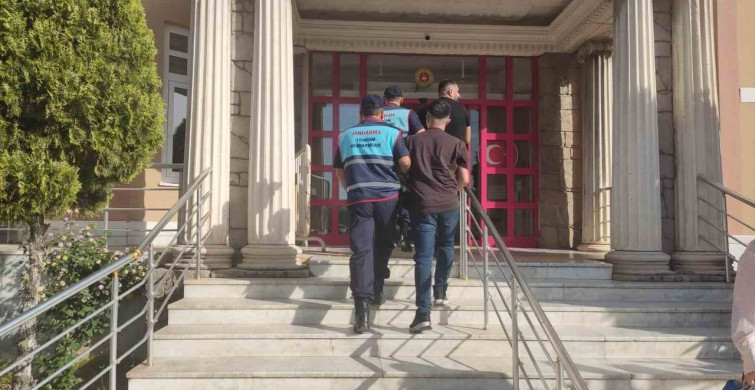 Didim'de Düzensiz Göçmen Operasyonu: 22 Kişi Yakalandı